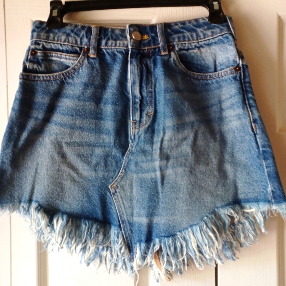 NWT We the Free/Free People Denim Frayed Mini Skirt sz 24
